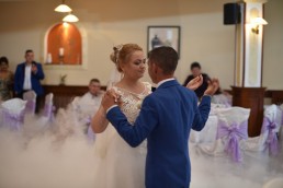 fotografie dansul mirilor petrecere nunta